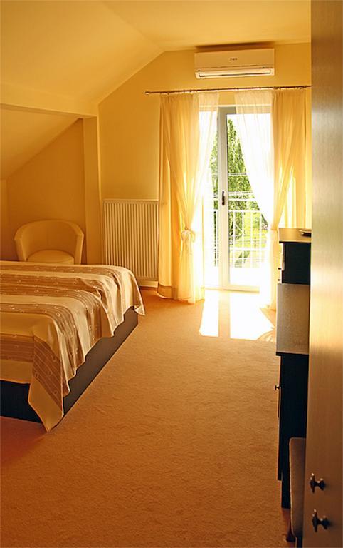 Pensiunea Hugo Sibiu Habitación foto